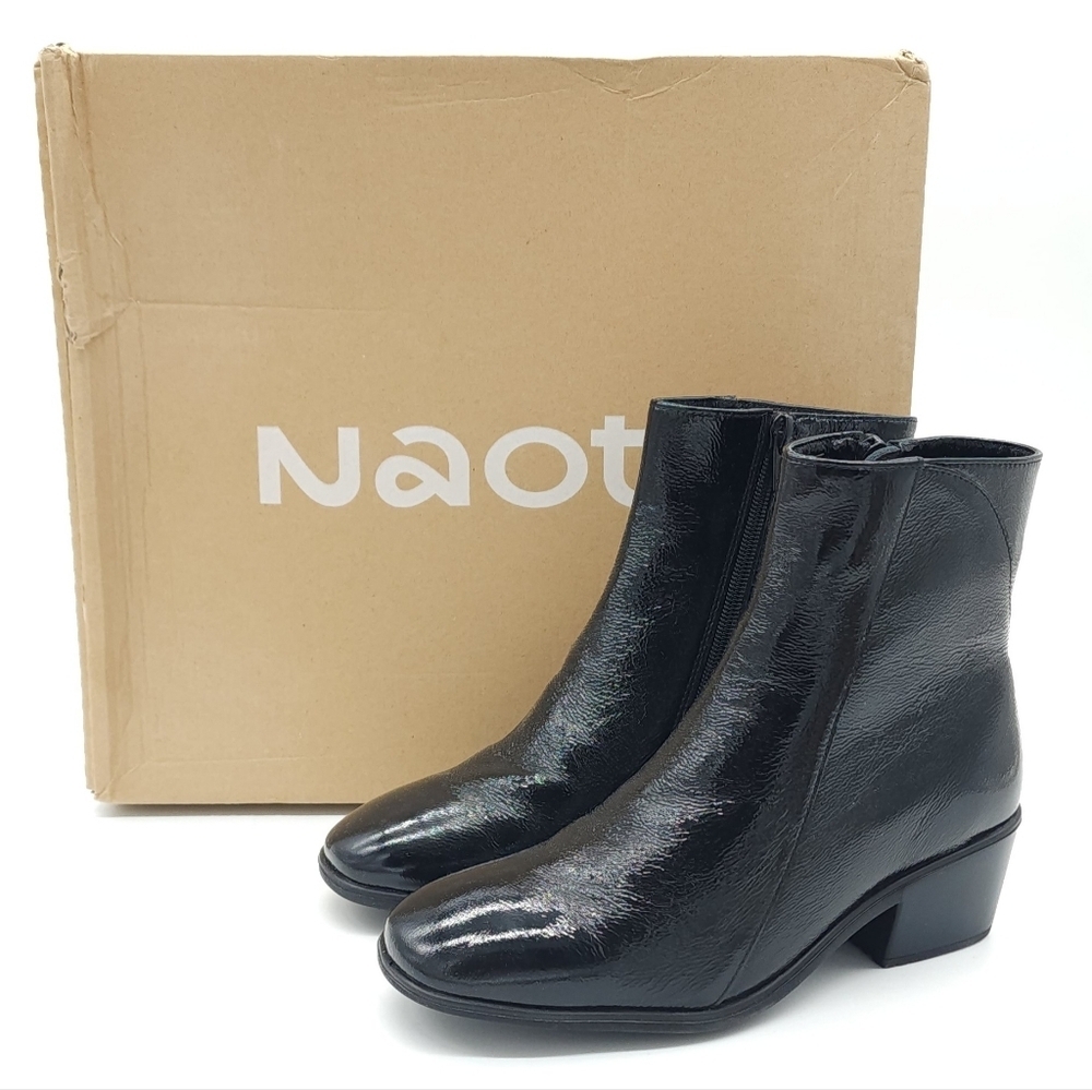 Naot Black Crinkle Patent Leather Zip Up Chelsea Bootie Women's Size 5 EU 36